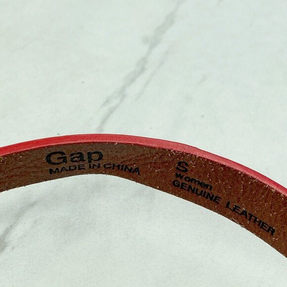 GAP Skinny Red Trimmed Brown Genuine Leather Belt Small (S) ✨ - Picture 2 of 3